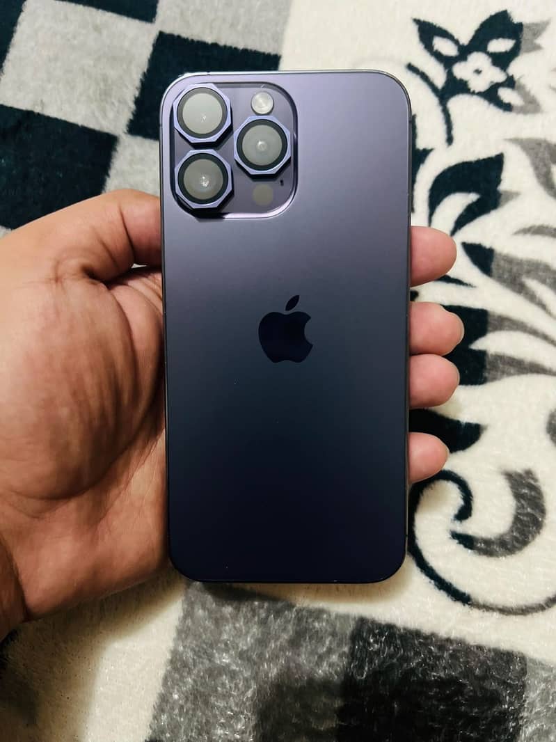 Apple iPhone 14 Pro Max 0
