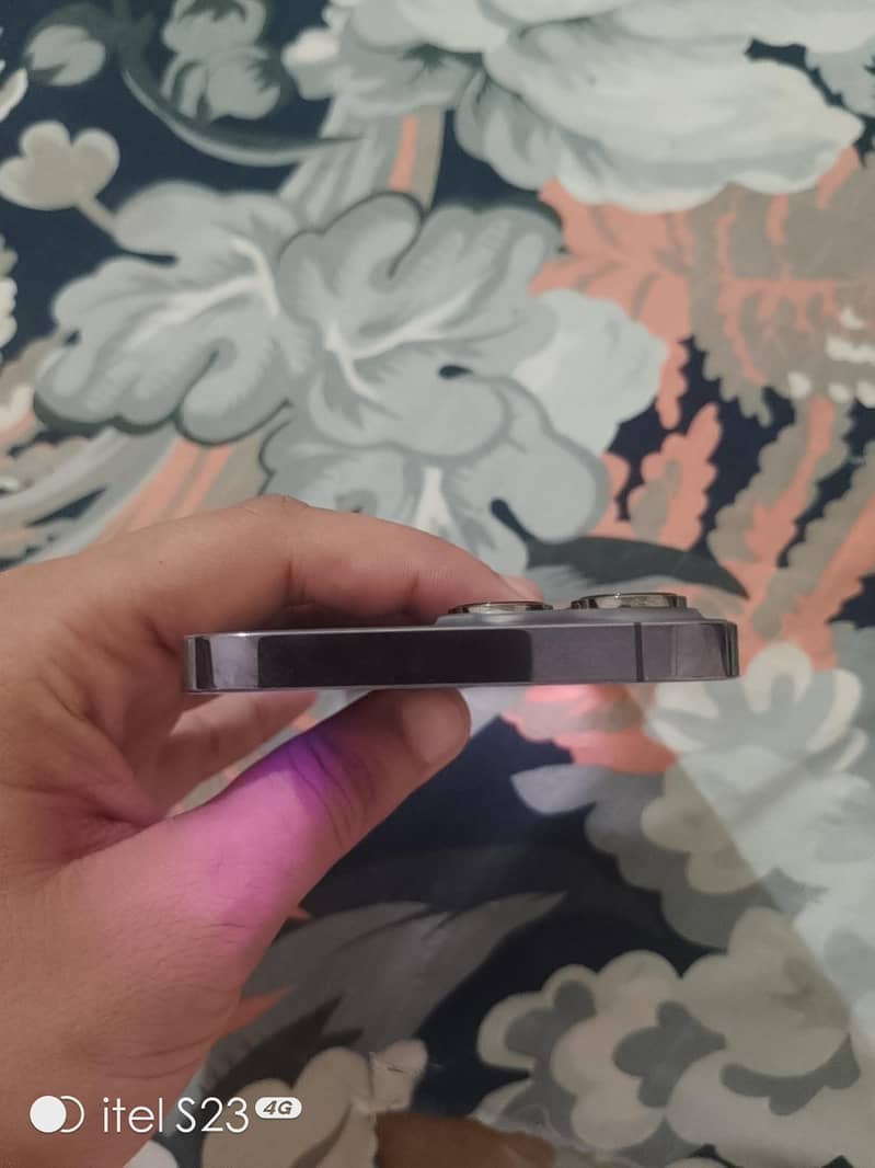 Apple iPhone 14 Pro Max 3