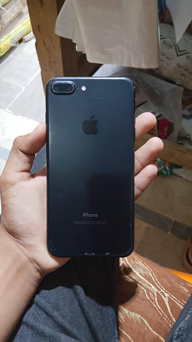 Apple iPhone 7 Plus 0