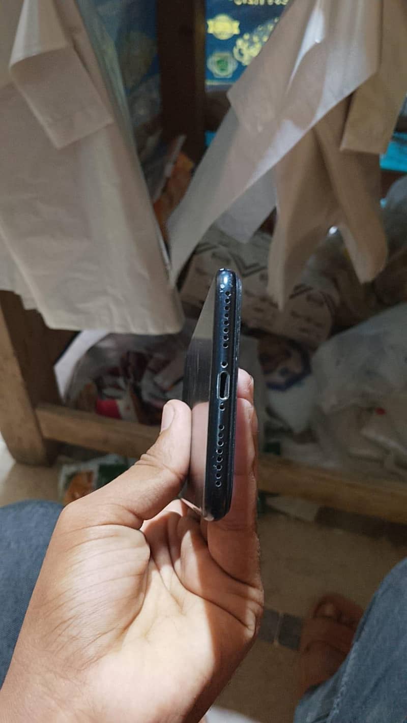 Apple iPhone 7 Plus 4