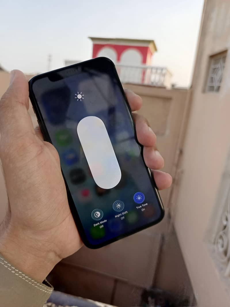 Apple iPhone 11 Pro 5