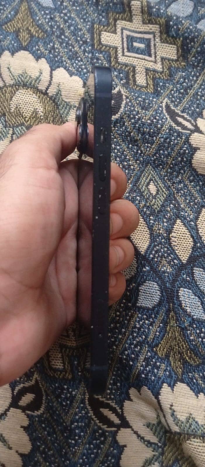 Apple iPhone 13 2
