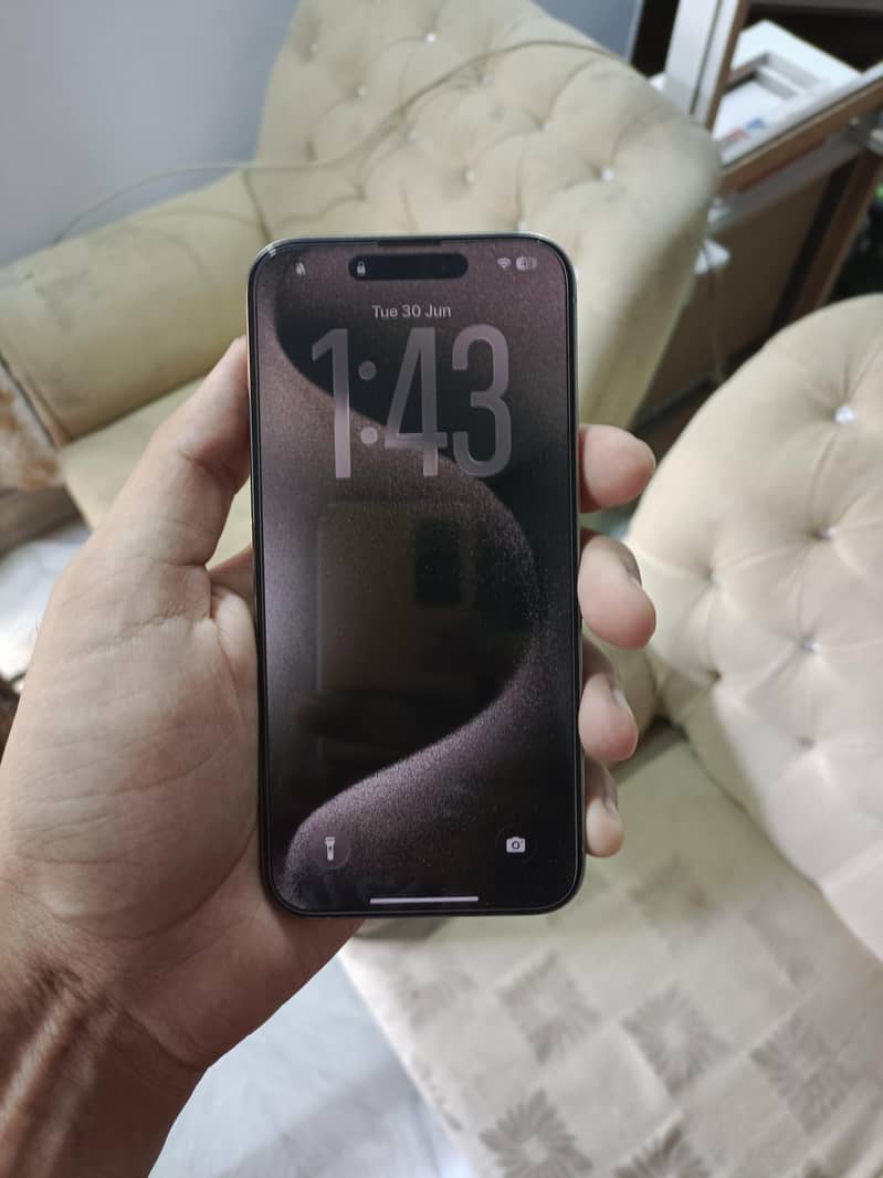 Apple iPhone 15 Pro Max 5