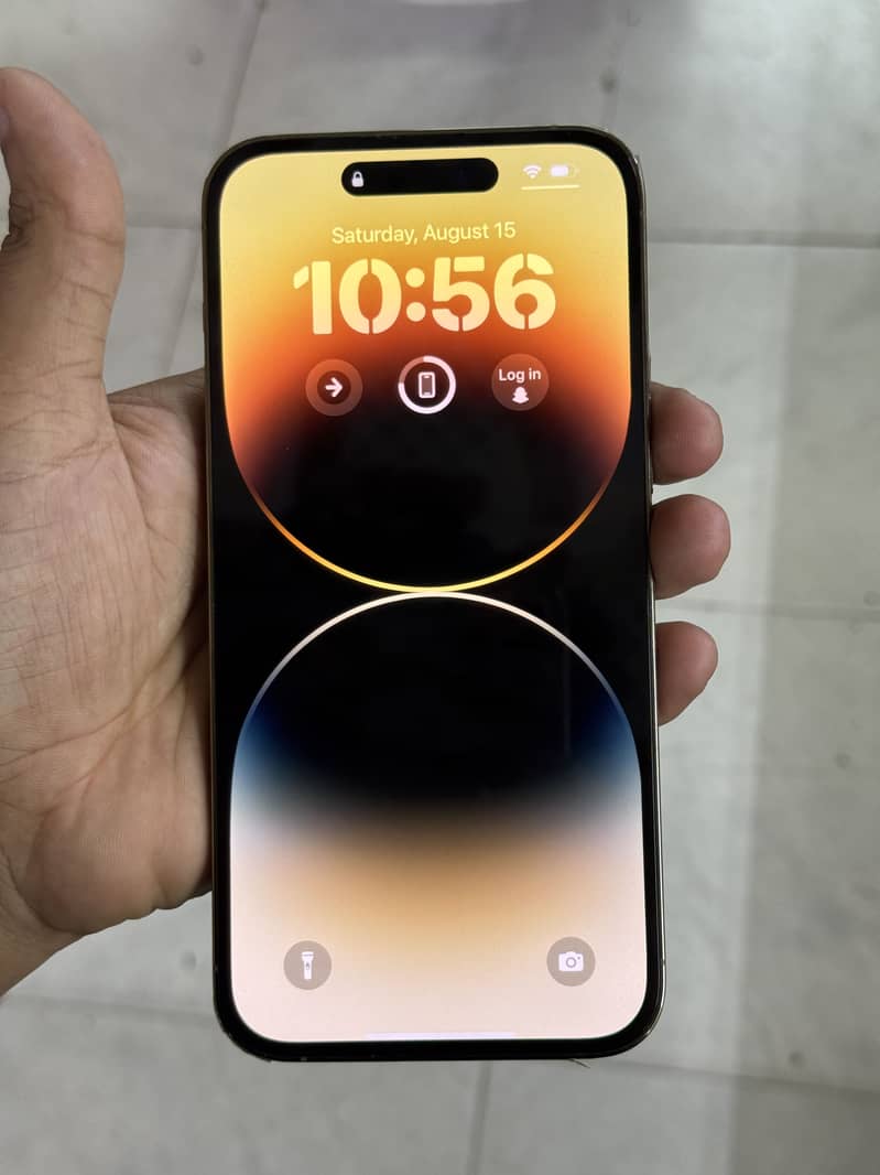 Apple iPhone 14 Pro Max 1