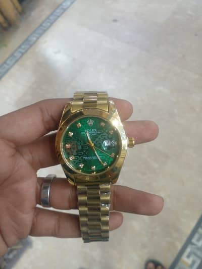 New watch shop par b visit kr sakty hein online b mngwa sakty heinn