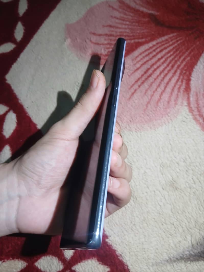 Tecno CAMON 30S 7