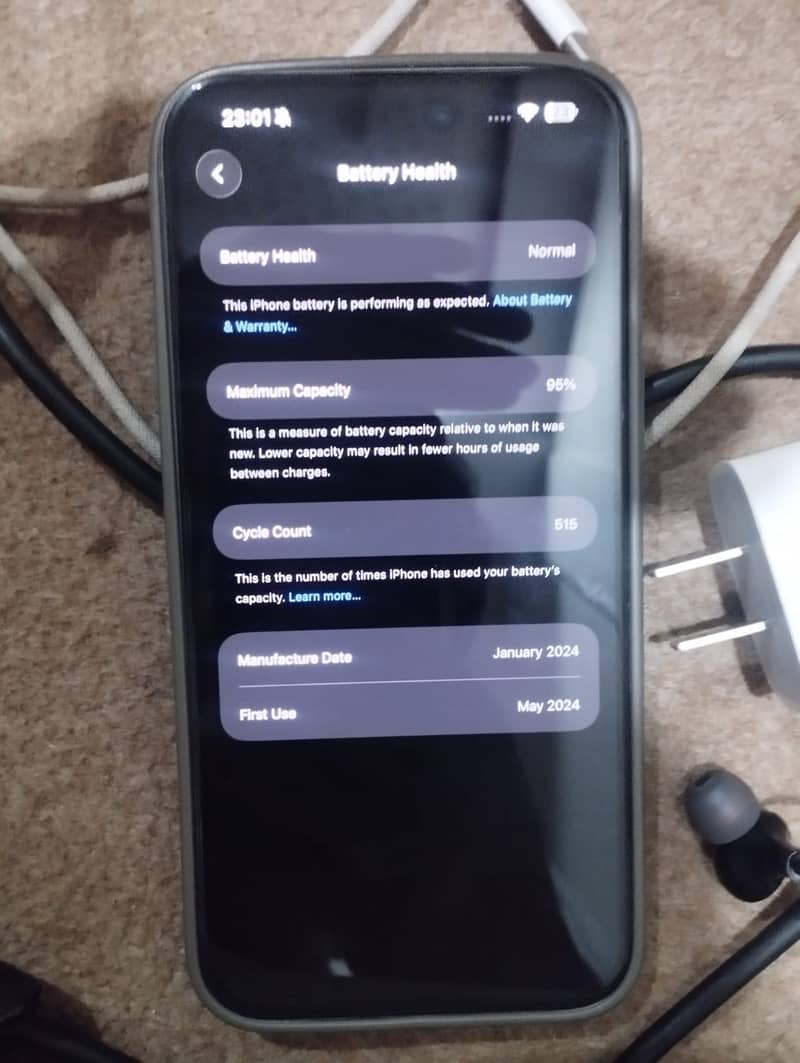 Apple iPhone 15 Pro Max 4