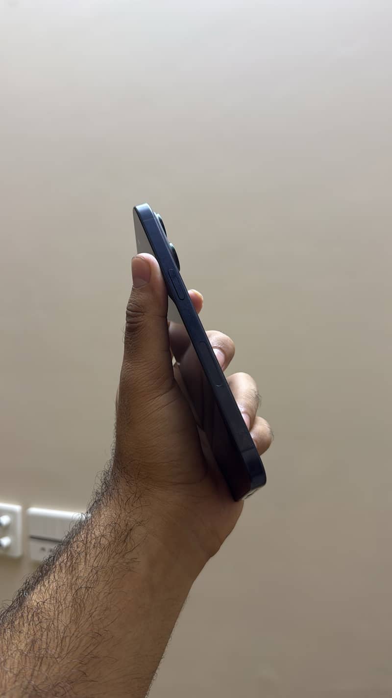 Apple iPhone 15 Pro Max 3