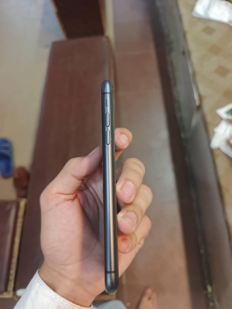 Apple iPhone 11 1