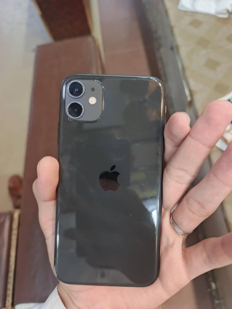 Apple iPhone 11 3