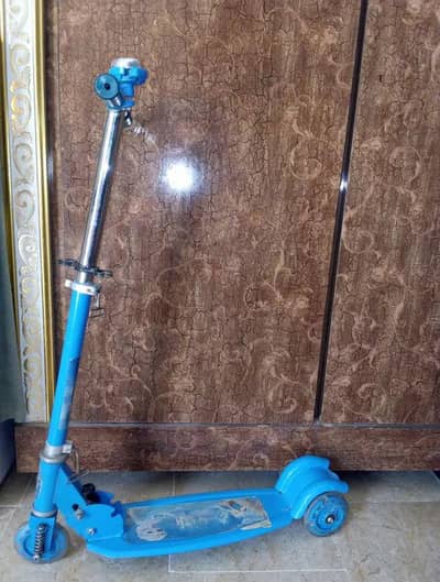 Girls Folding Scooti