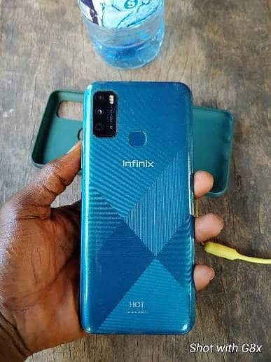 bilkuul ok phone Hy 10 by 10 original pta approved All ok