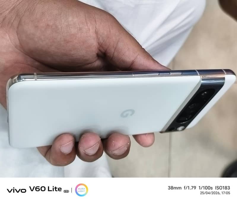 Google Pixel 8 Pro 1