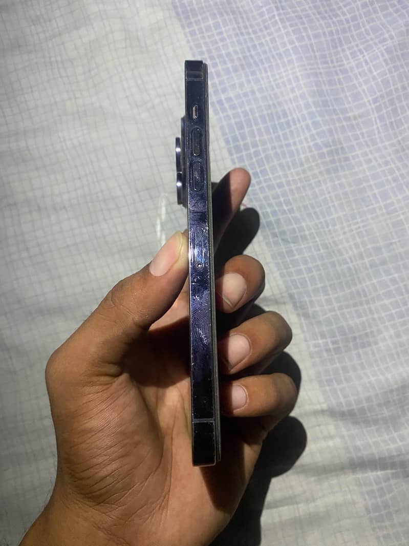 Apple iPhone 14 Pro Max 2