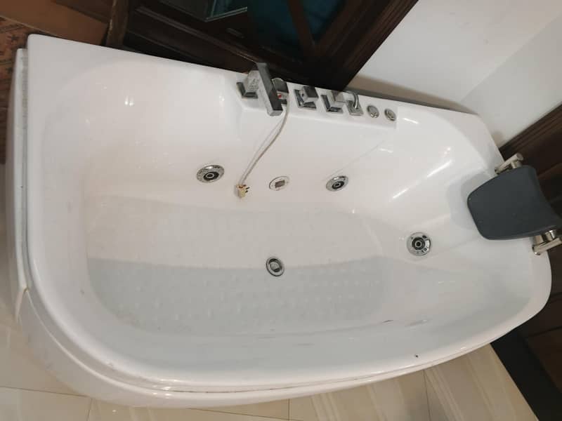 bath tubs 0