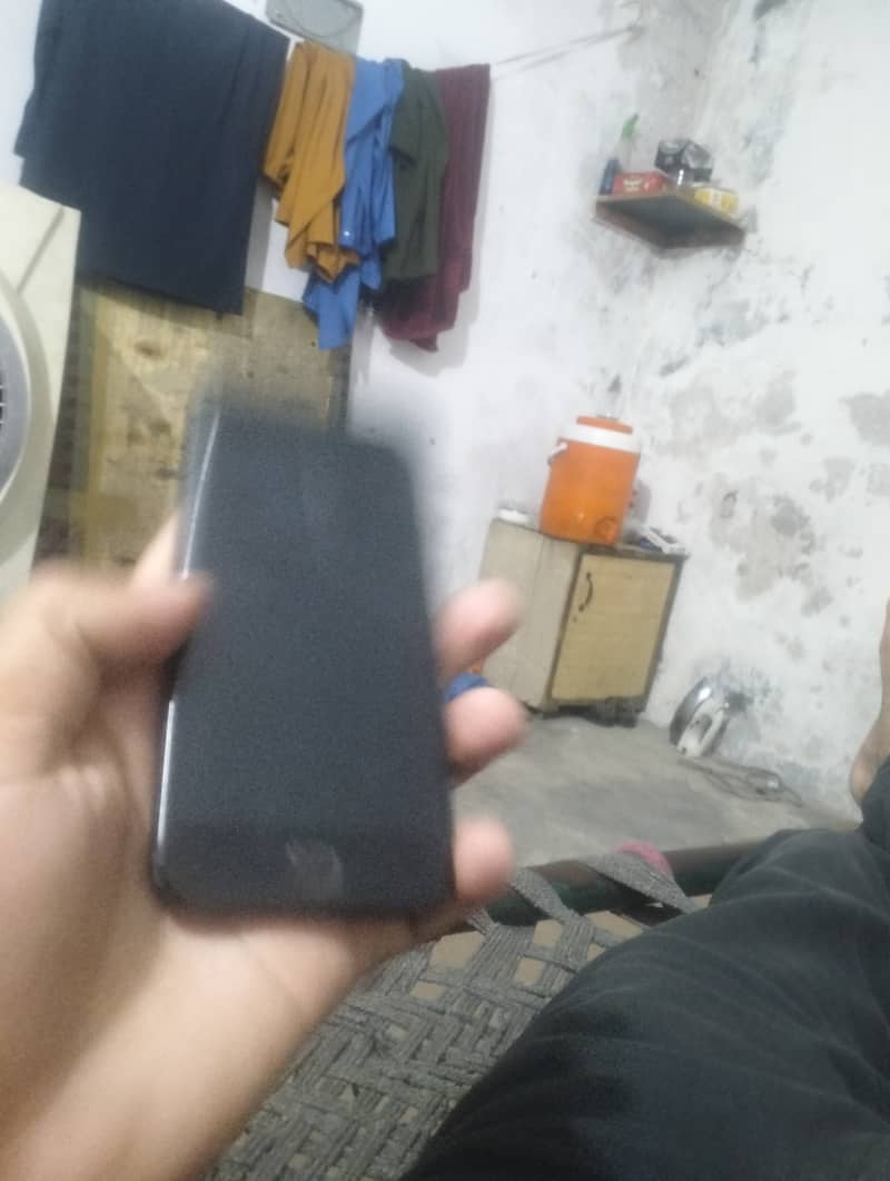 Apple iPhone 7 2