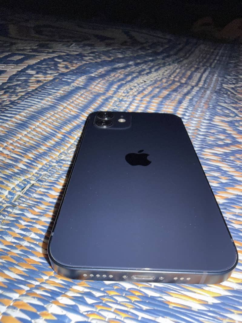 Apple iPhone 12 2