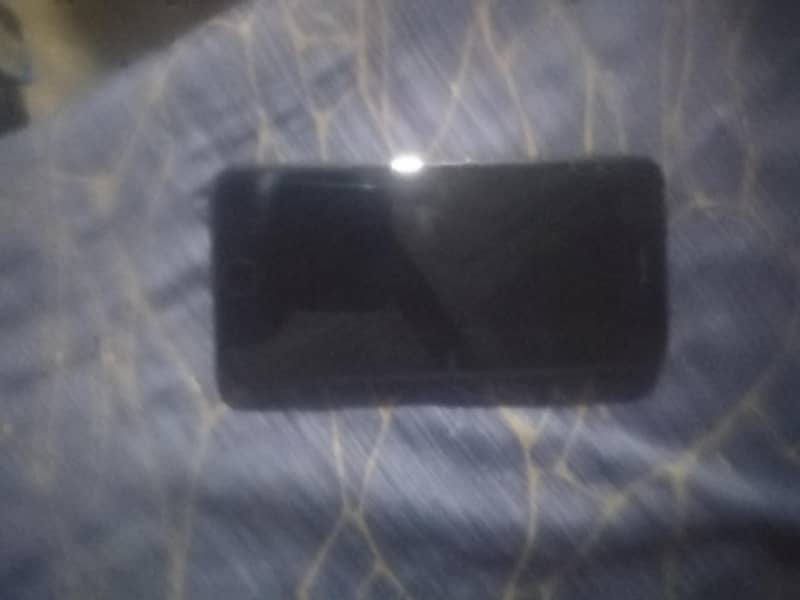 Apple iPhone 7 3