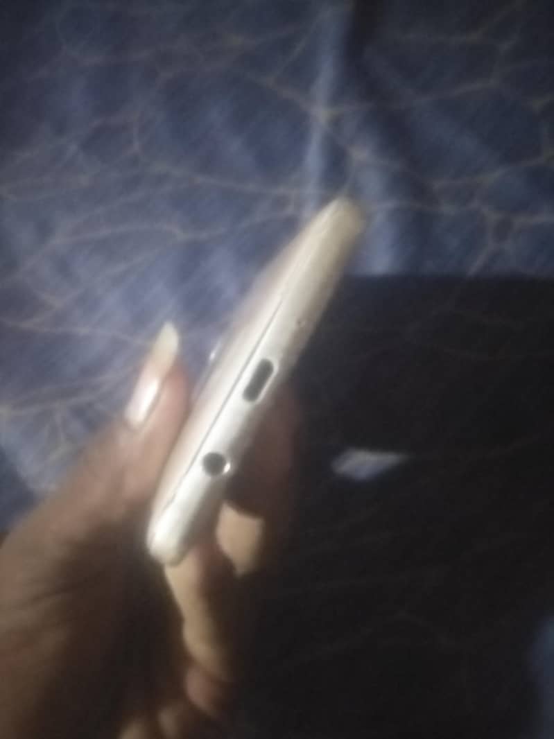 Apple iPhone 7 6