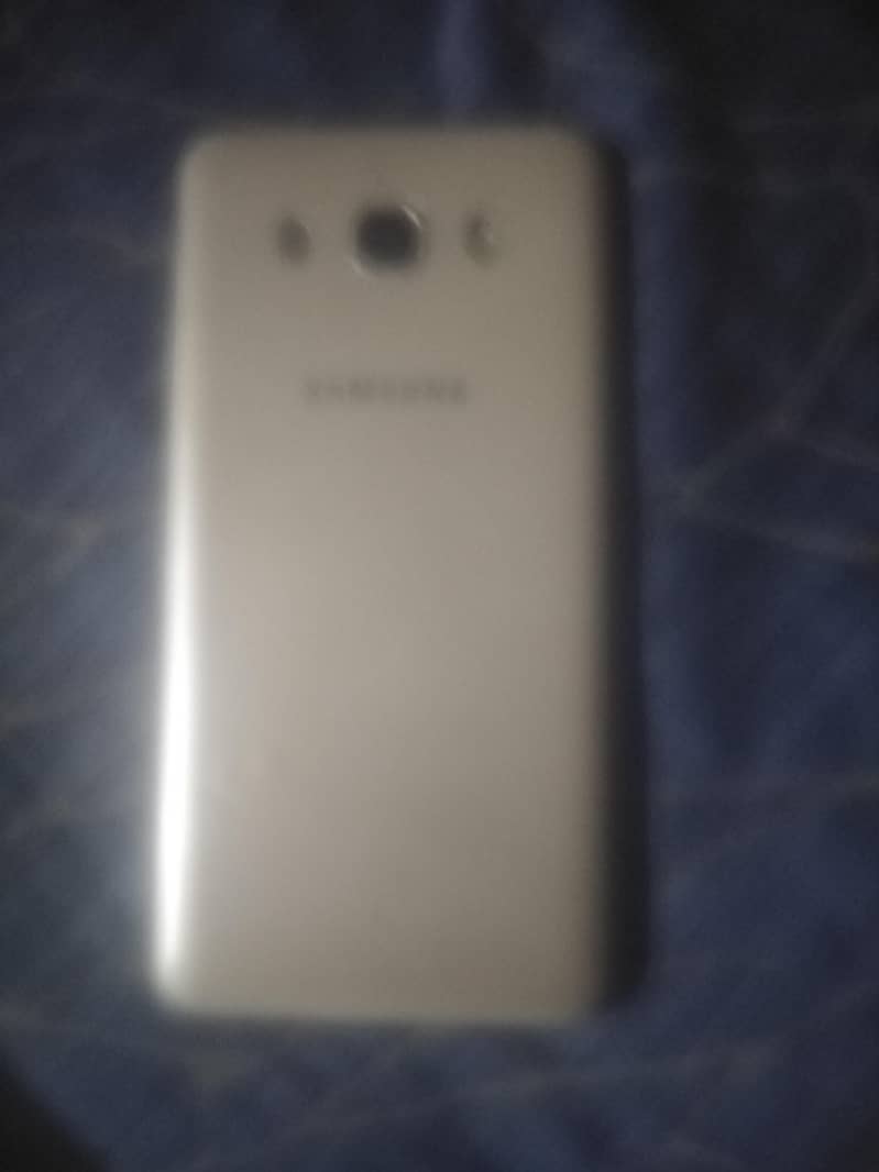 Apple iPhone 7 7