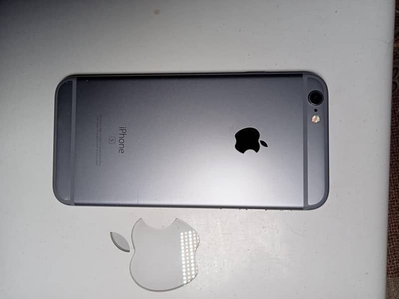 Apple iPhone 6S 1