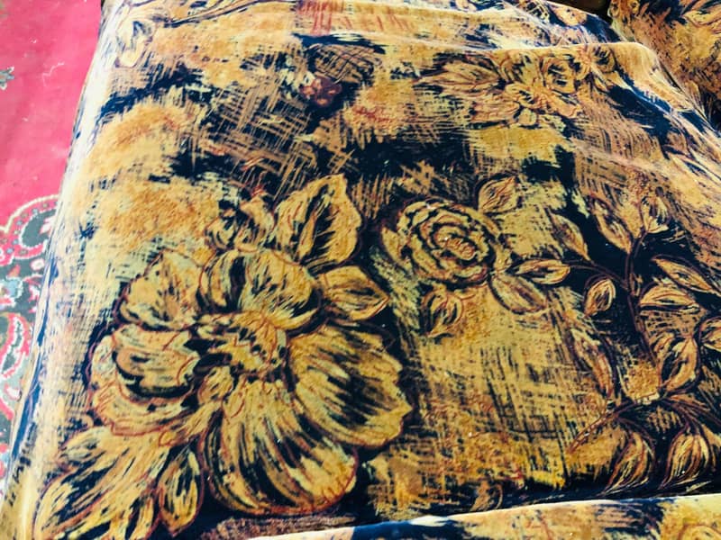 sofa set old | Chintoi Bed 4
