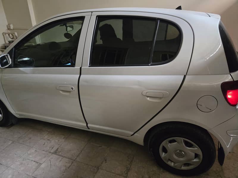 vitz fresh 1