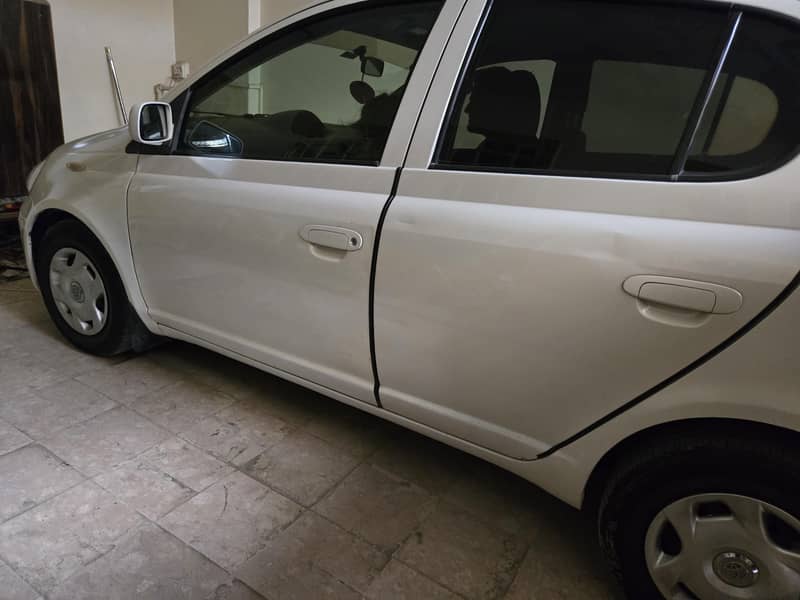 vitz fresh 4