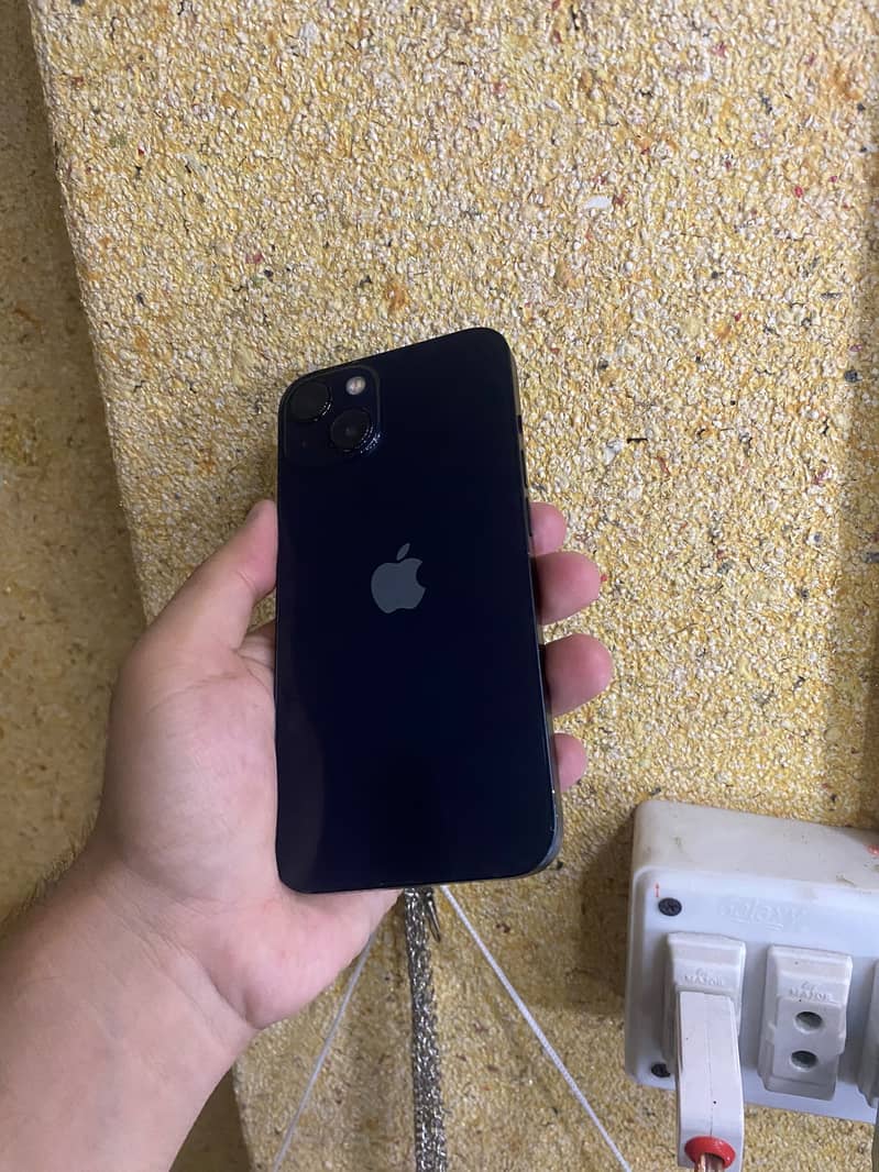 Apple iPhone 13 6