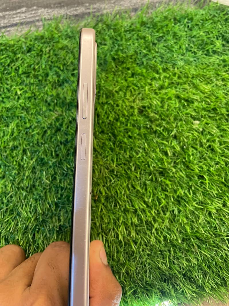 OPPO A6 1