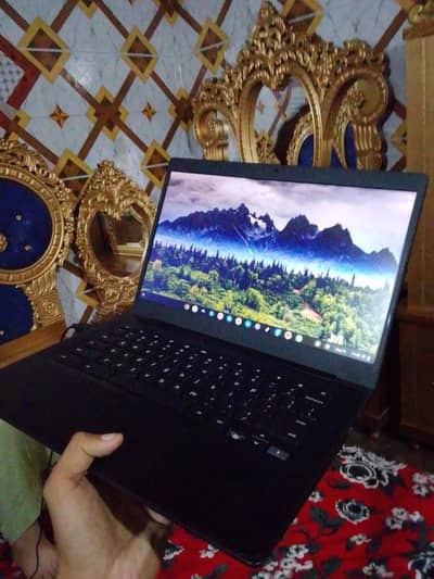HP Chromebook 14 G7 4 GB ram 64 GB storage