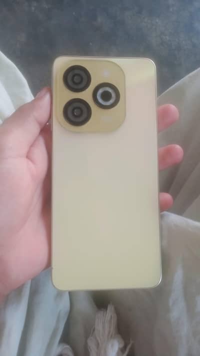 Infinix Smart 8 Pro