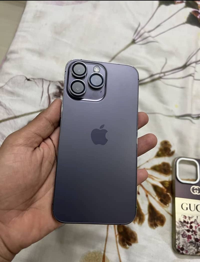 Apple iPhone 14 Pro Max 0