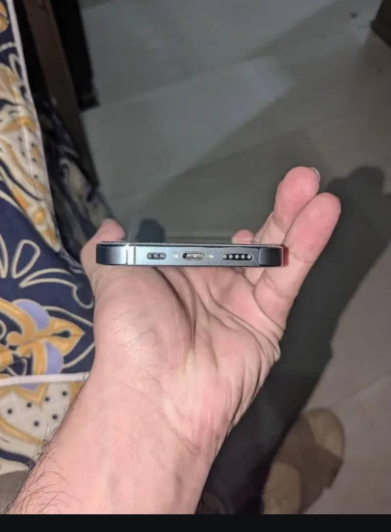 Apple iPhone 13 Pro 3