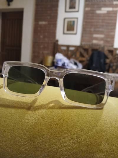 GOOD GLASES