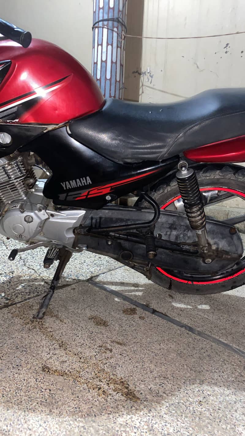 Ybr 125 1