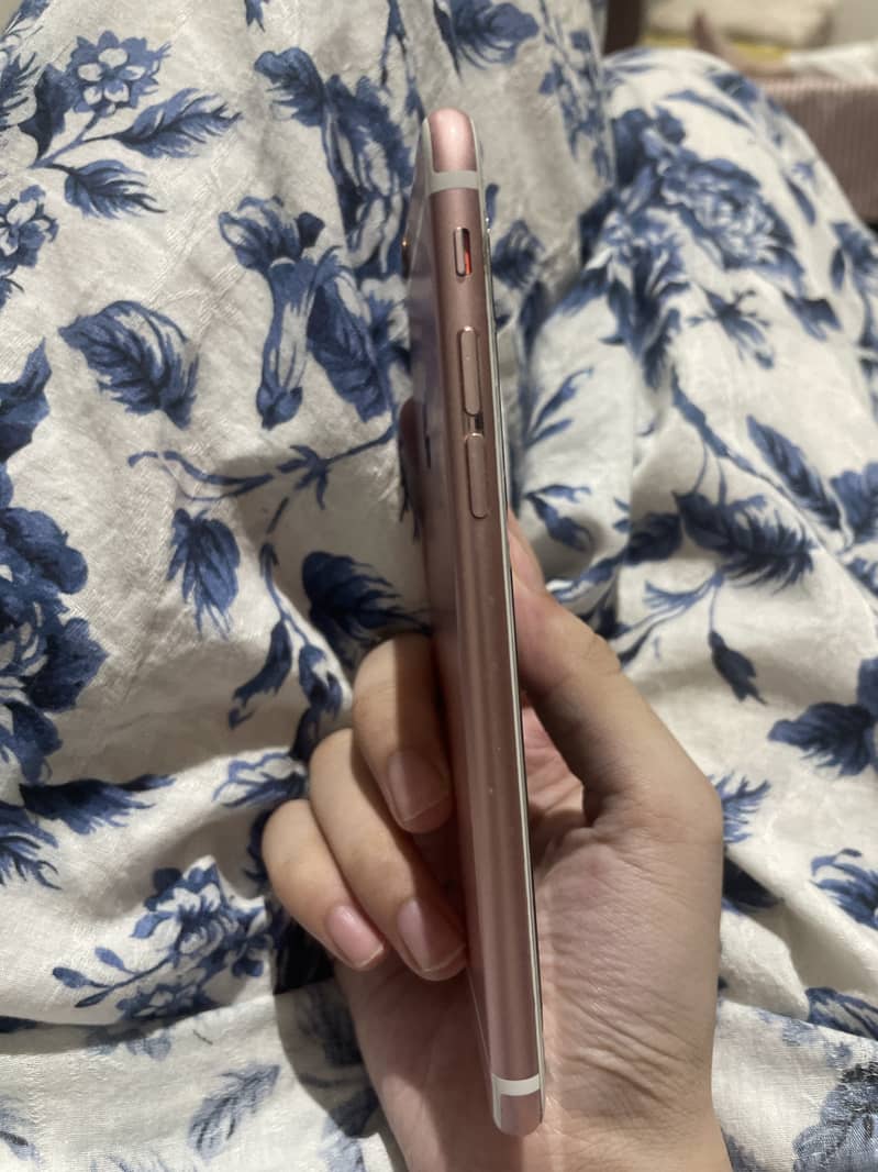 Apple iPhone 6S 2