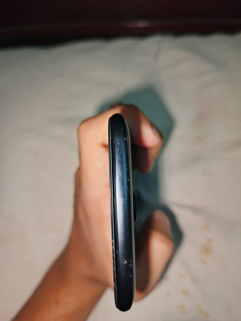 One Plus 6 (8/128) 5