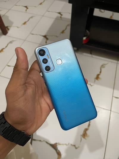 Infinix Hot 11