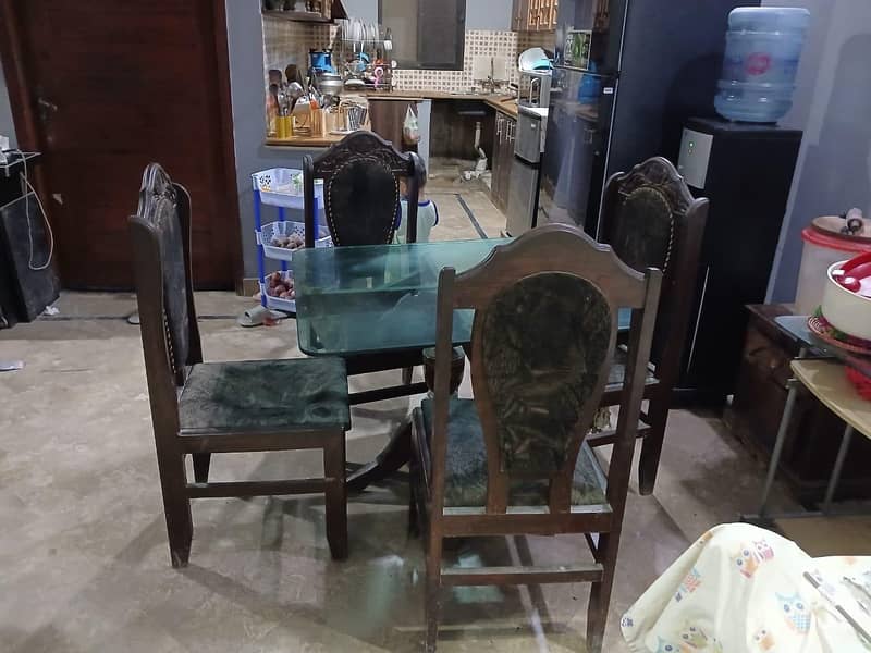 Dining Table with chairs 1