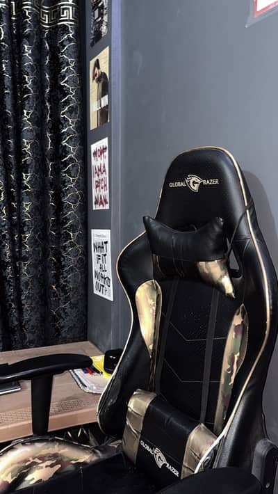GLOBAL RAZER GAMING CHAIR