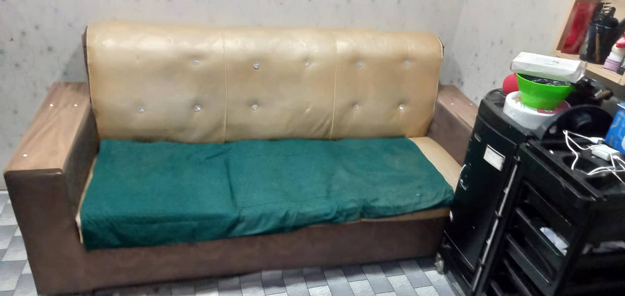 golden sofa 3