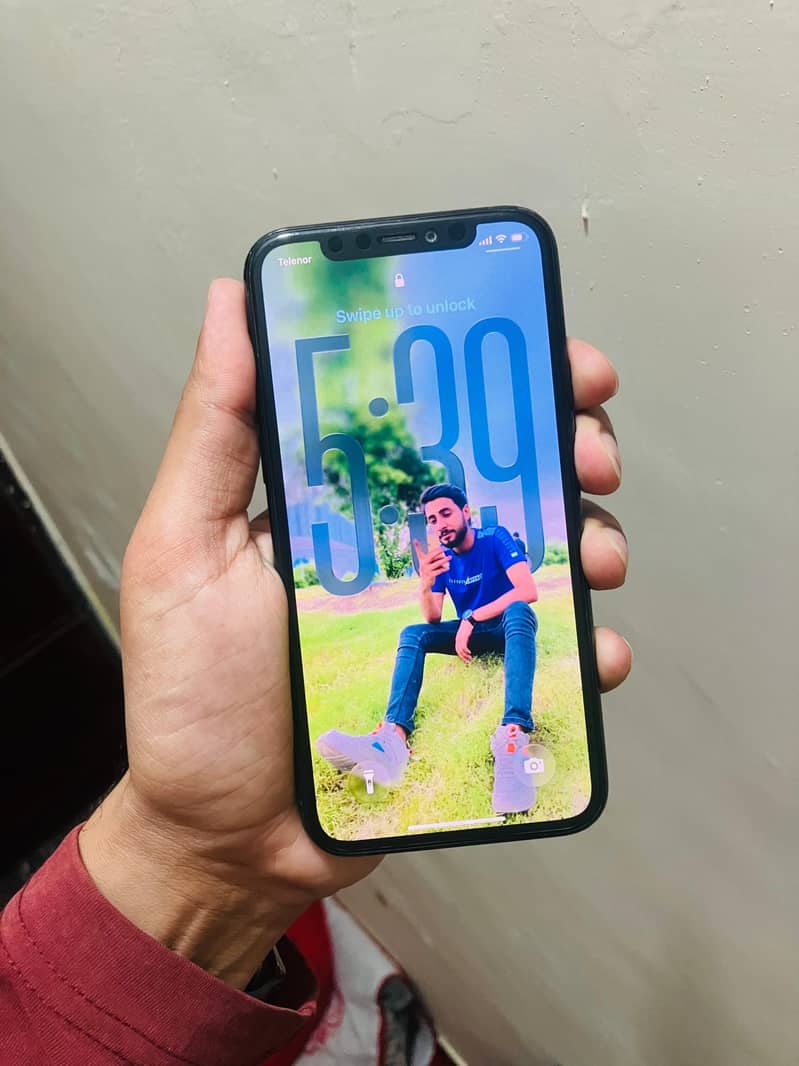 Apple iPhone 11 Pro 2