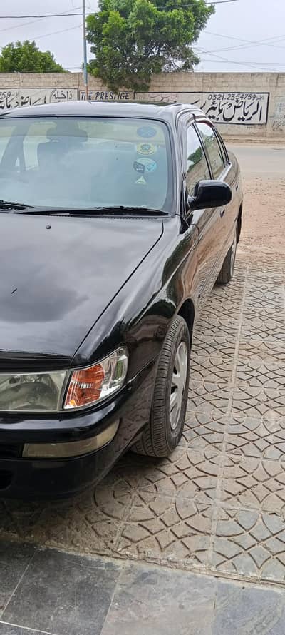 Toyota Corolla XE 2000