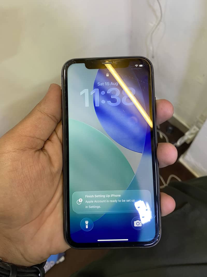 Apple iPhone 11 3