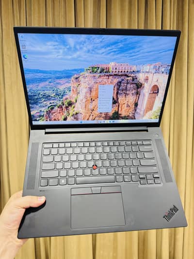 Lenovo Thinkpad P1 Gen 5 / With Rtx 3080Ti / Core i9-12th Generation