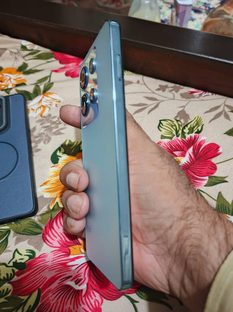 Infinix Note 30 5