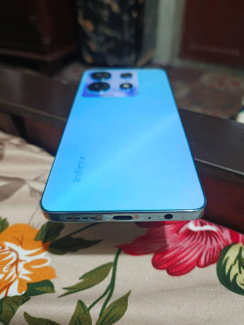 Infinix Note 30 14