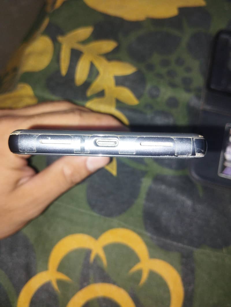 Google Pixel 7 3