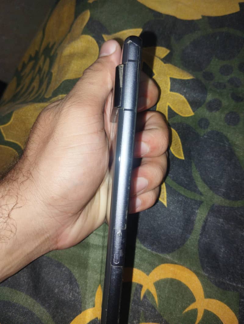 Google Pixel 7 4